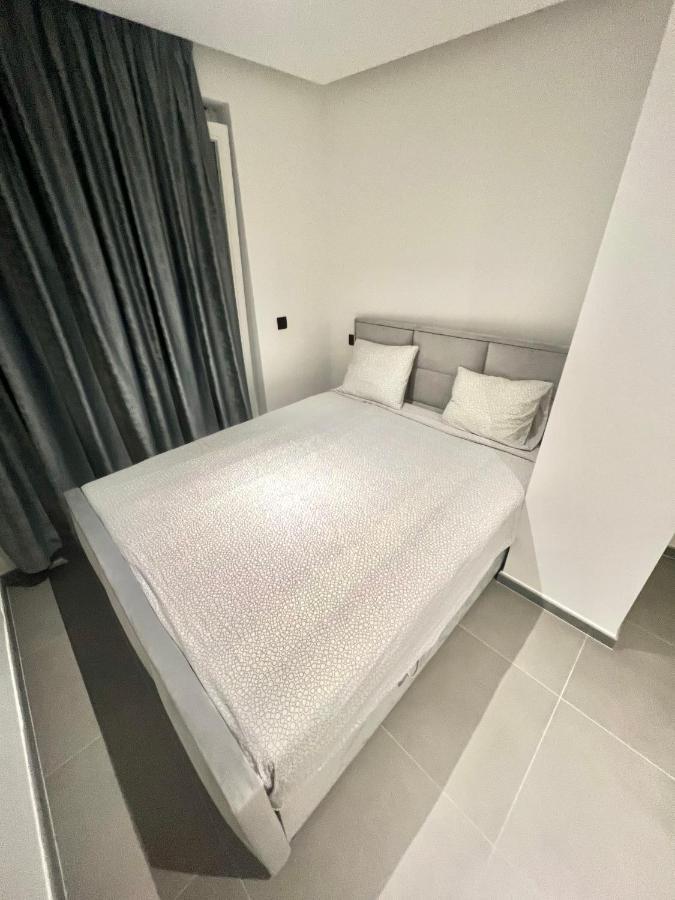 Luxury Brand New Apartment 布鲁塞尔 外观 照片